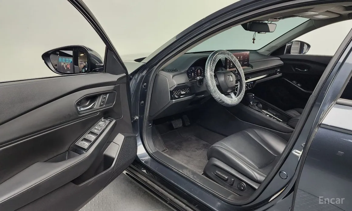 Фото 10 - Honda Accord