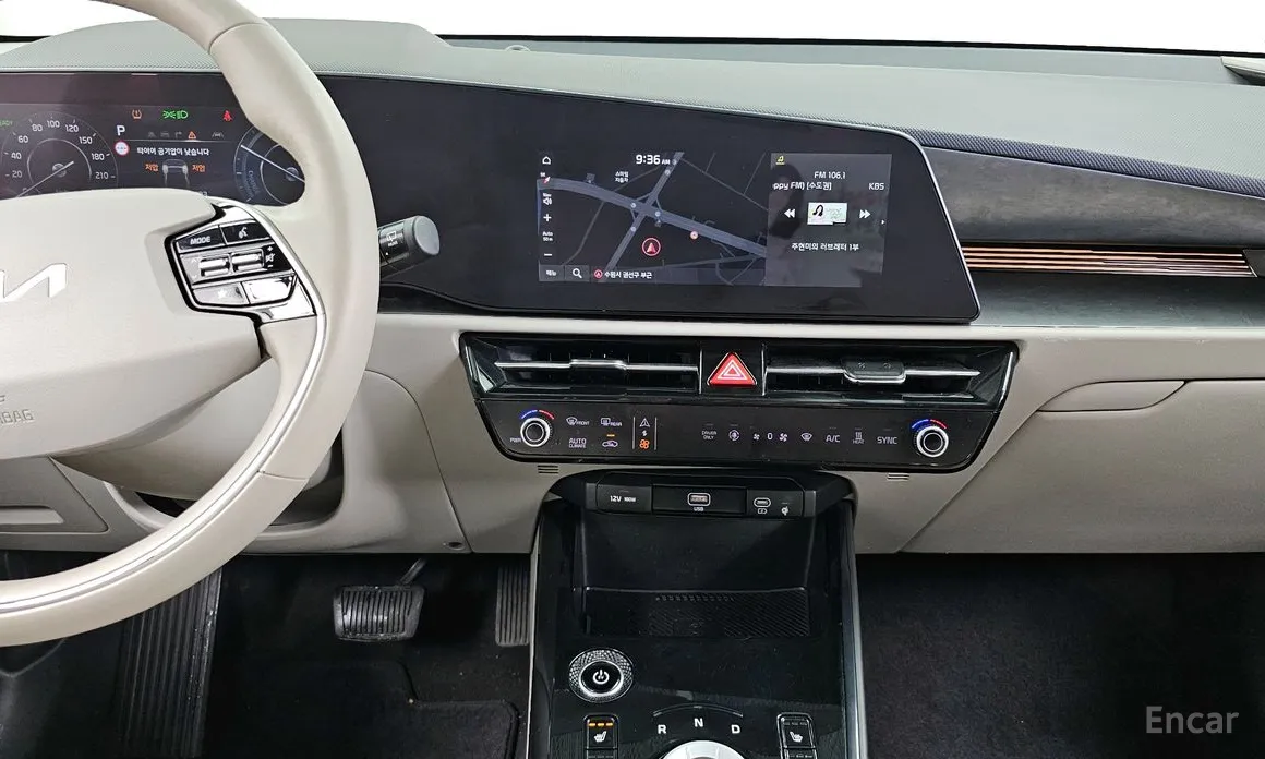 Фото 14 - Kia Niro