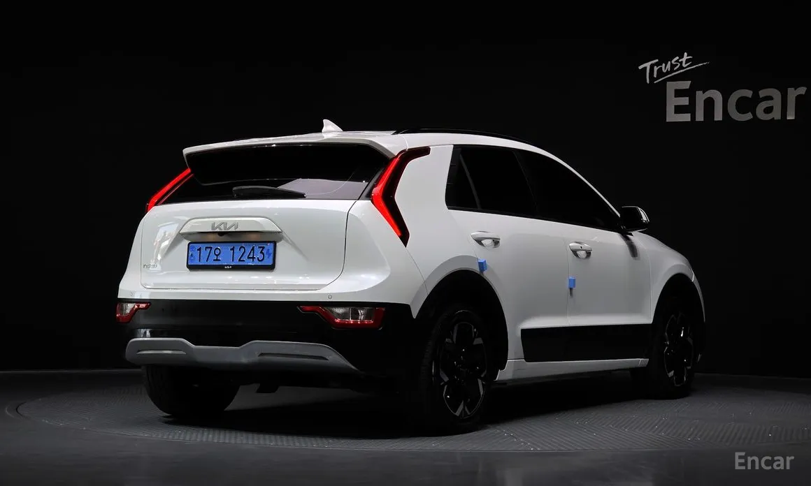 Фото 2 - Kia Niro