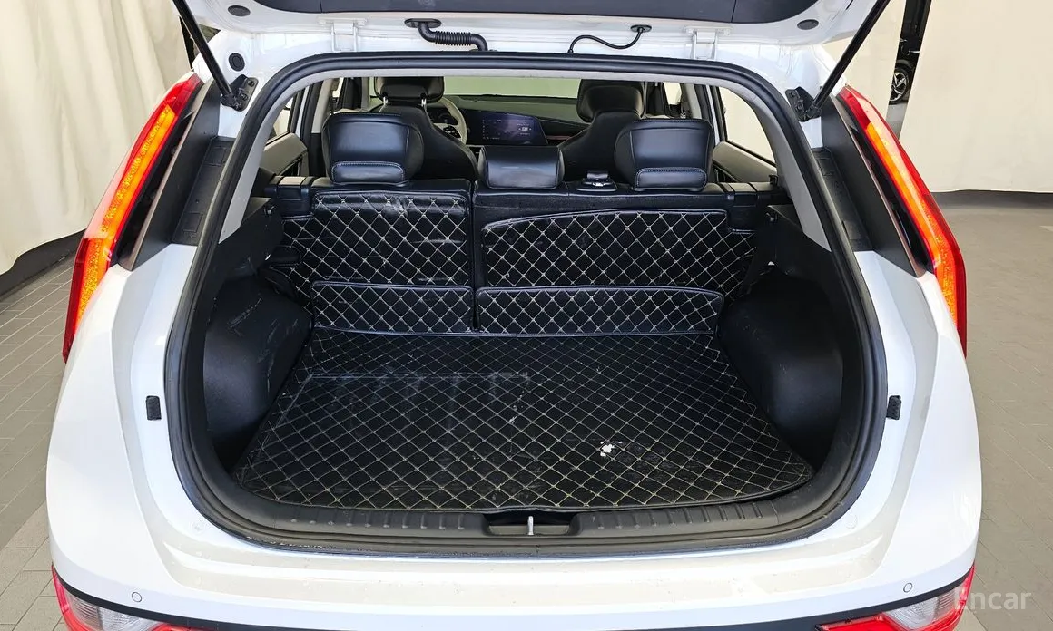 Фото 20 - Kia Niro