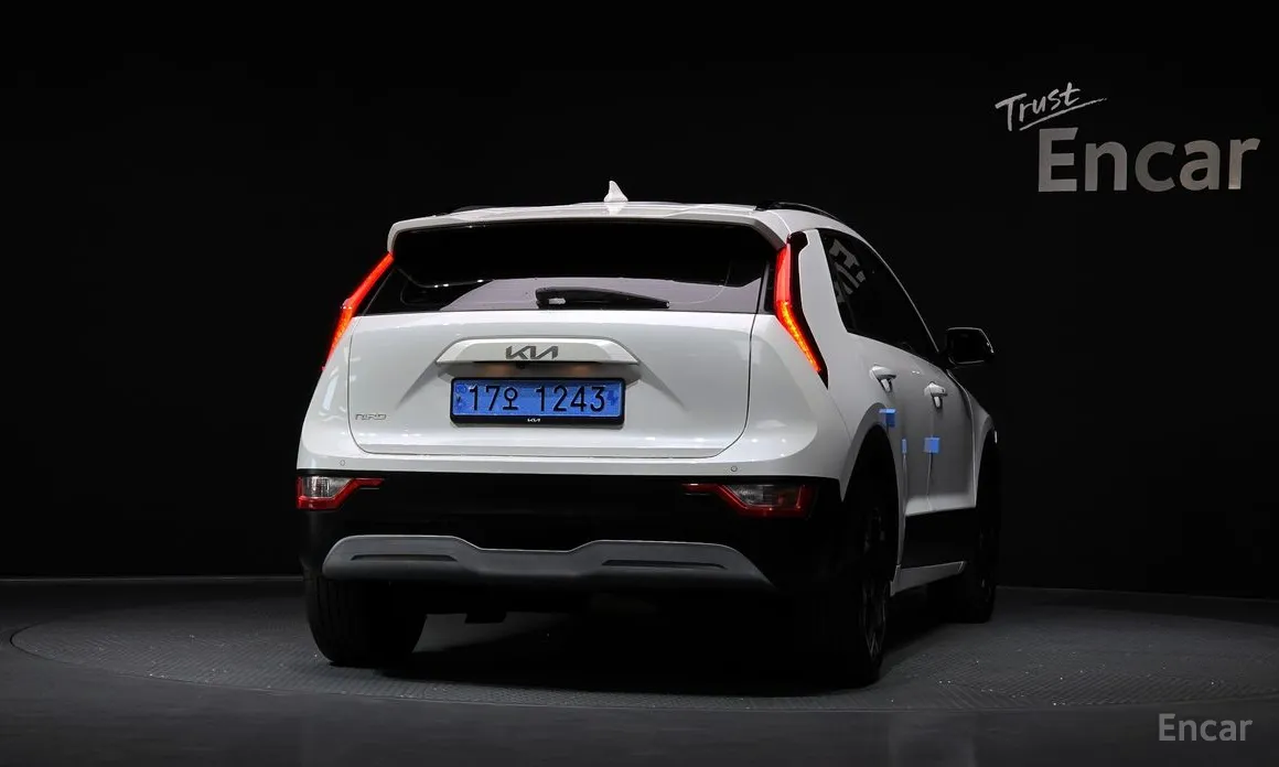 Фото 4 - Kia Niro