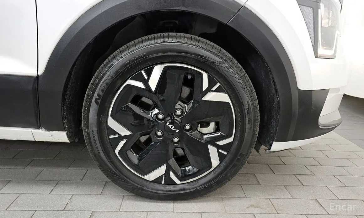 Фото 5 - Kia Niro