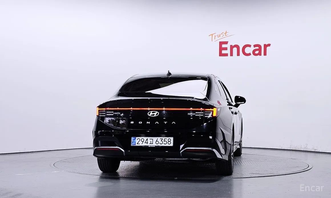 Фото 4 - Hyundai Sonata