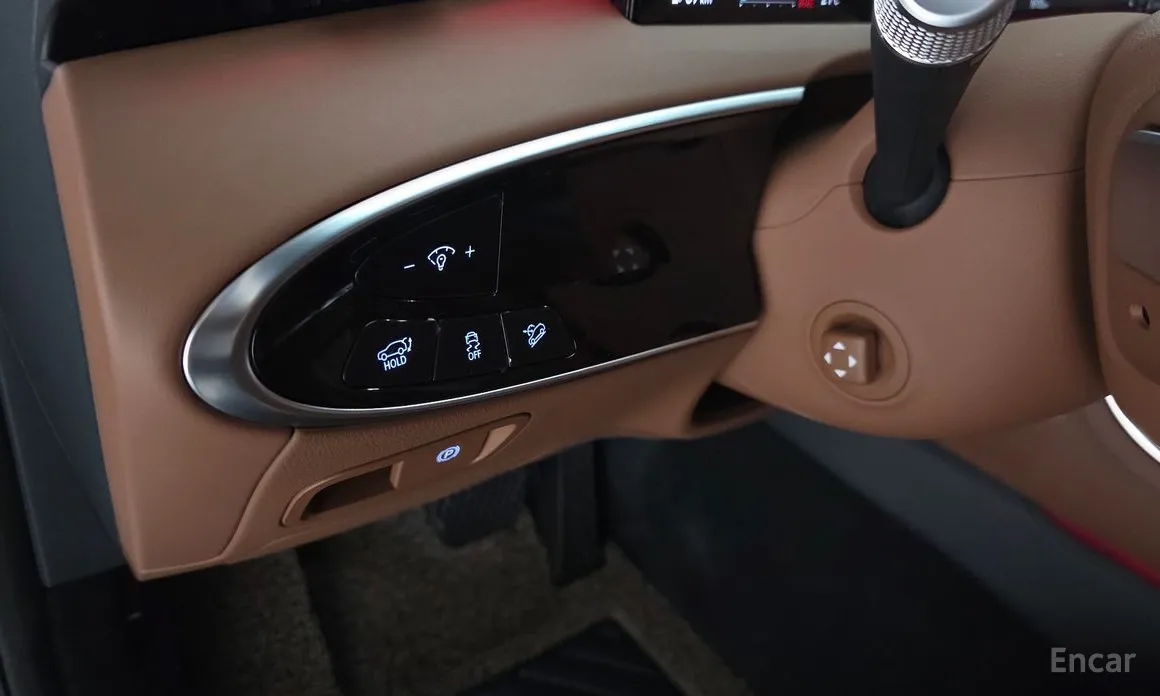 Фото 17 - Genesis GV70