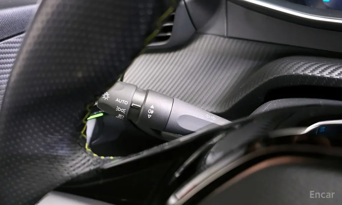 Фото 16 - Peugeot 208