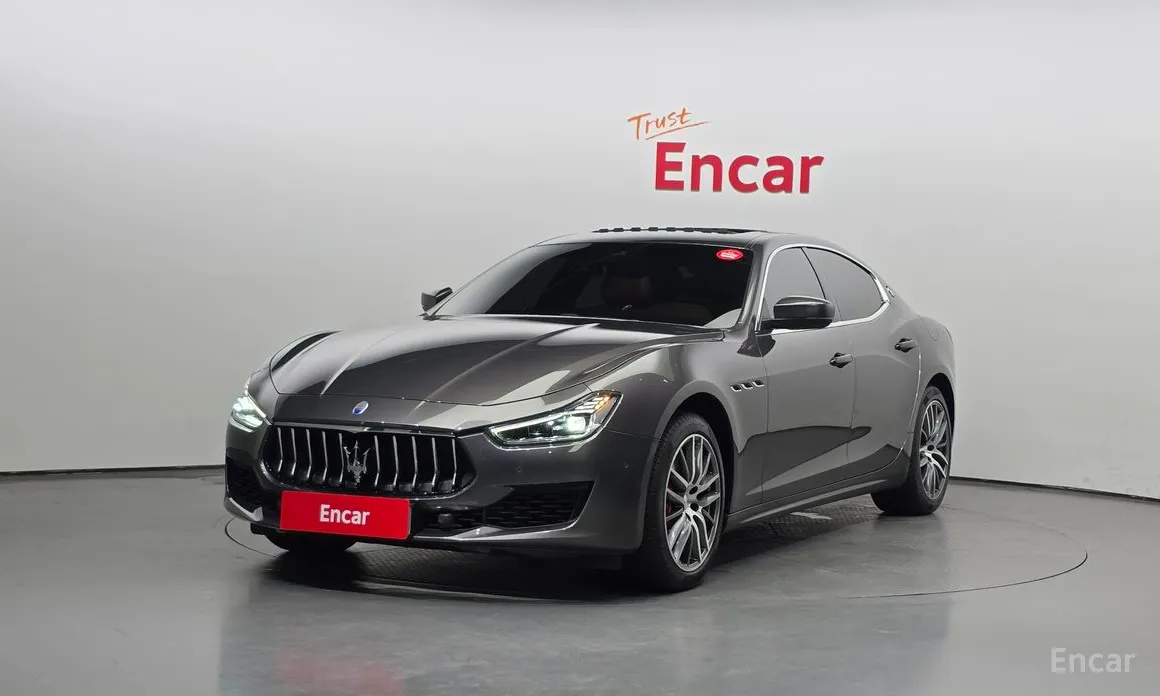 Фото 1 - Maserati Ghibli