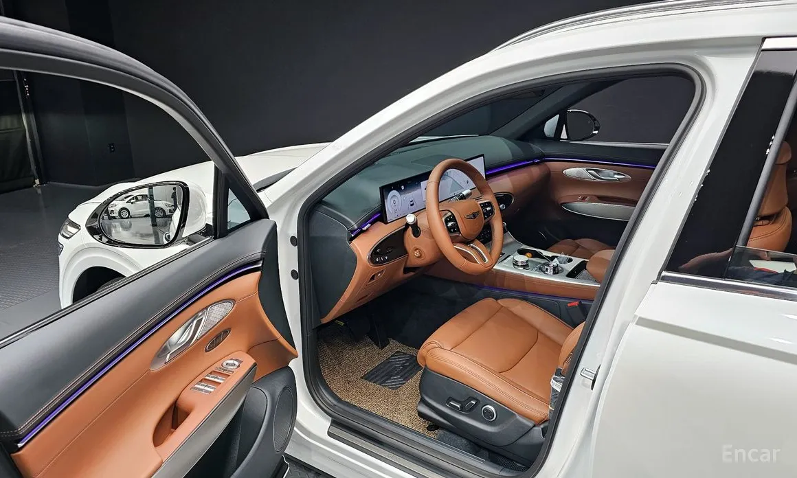 Фото 11 - Genesis GV70