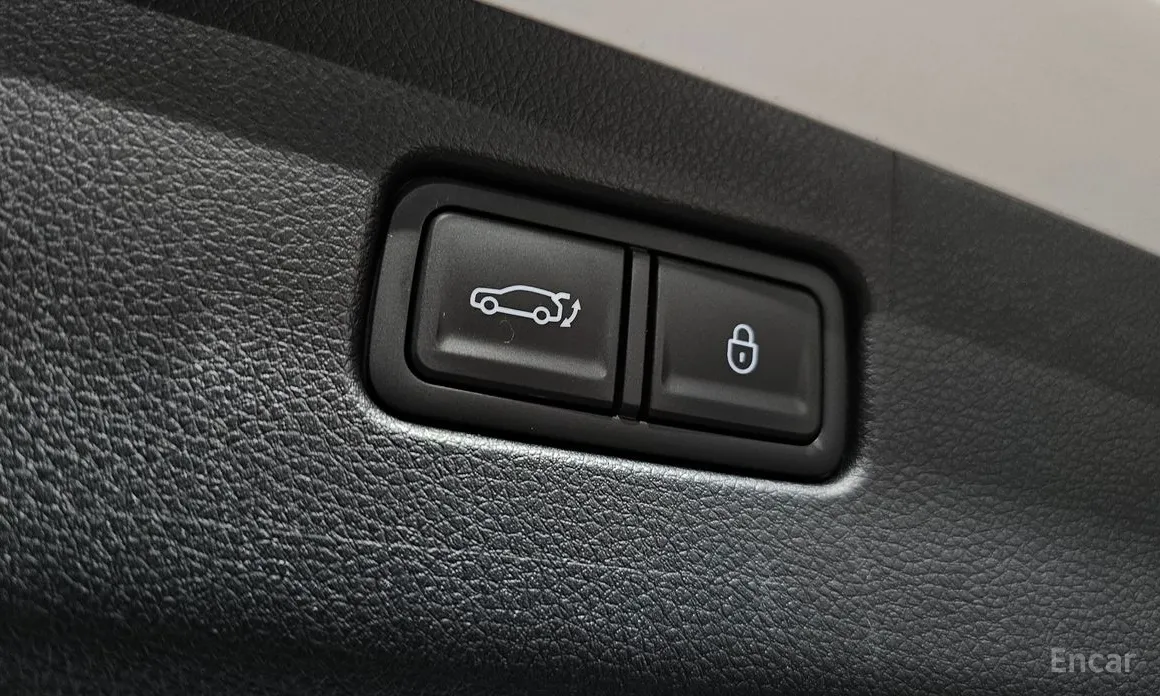 Фото 19 - Genesis GV70