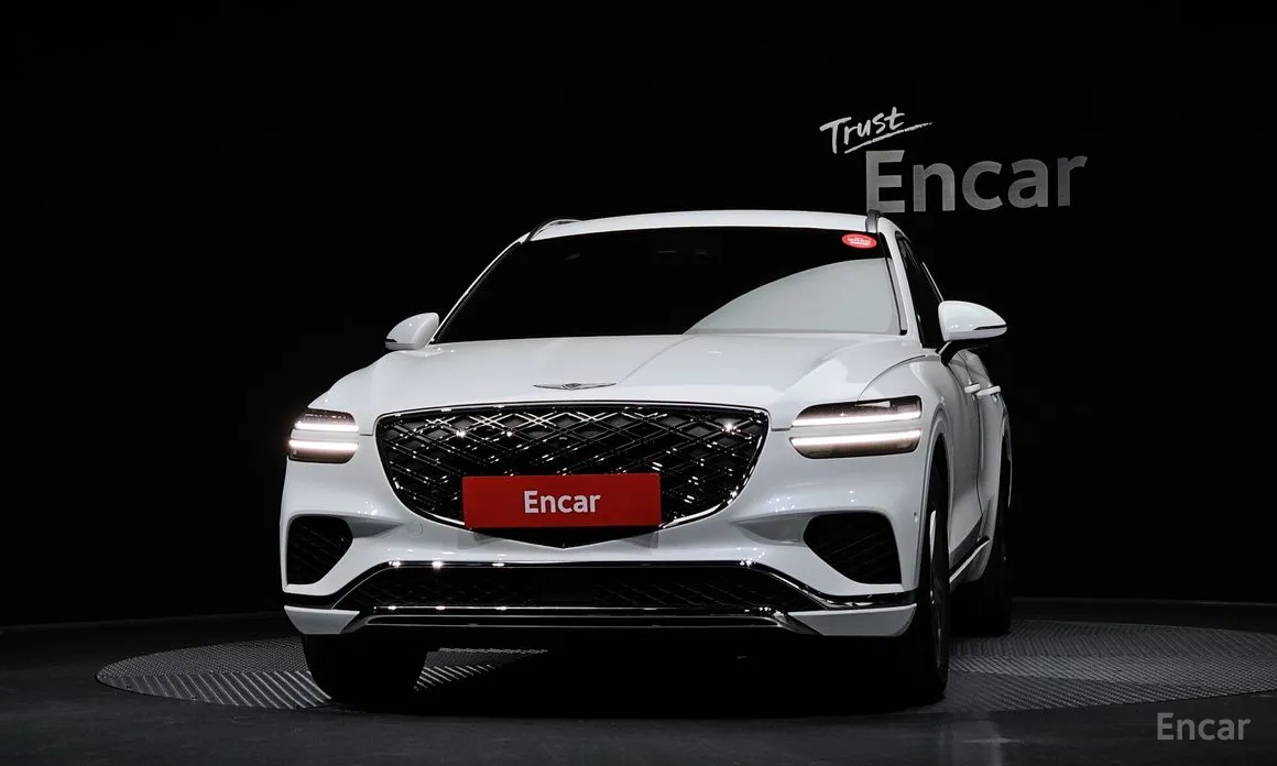 Фото 3 - Genesis GV70