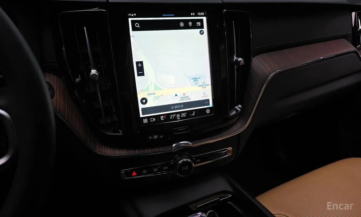 Фото 14 - Volvo XC60