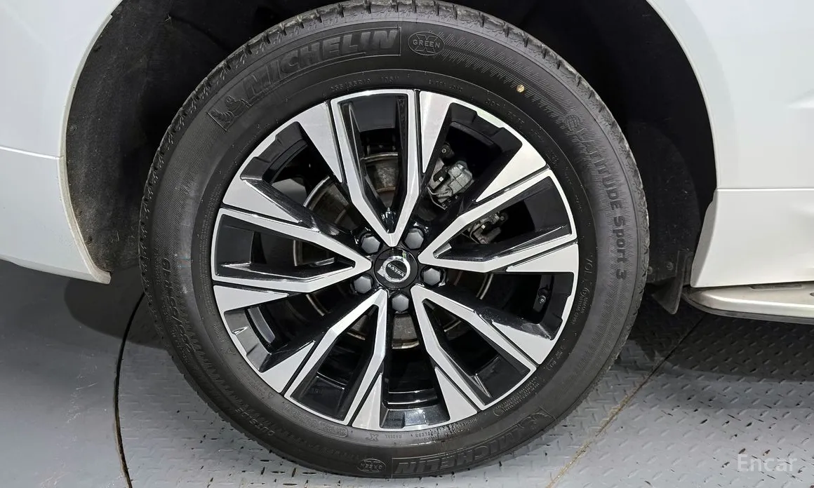 Фото 5 - Volvo XC60