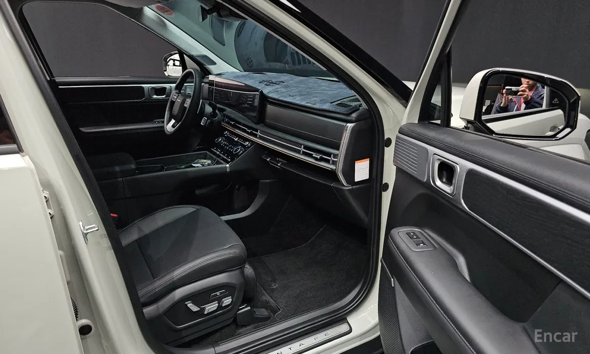 Фото 10 - Hyundai Santa Fe