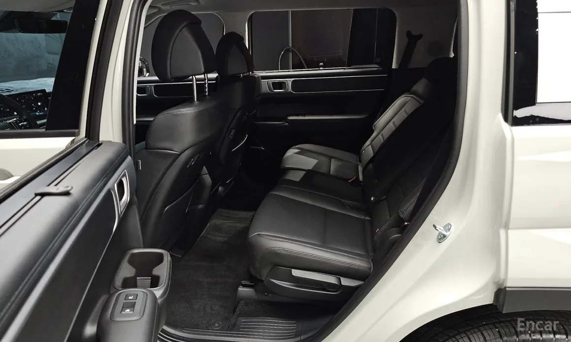 Фото 12 - Hyundai Santa Fe