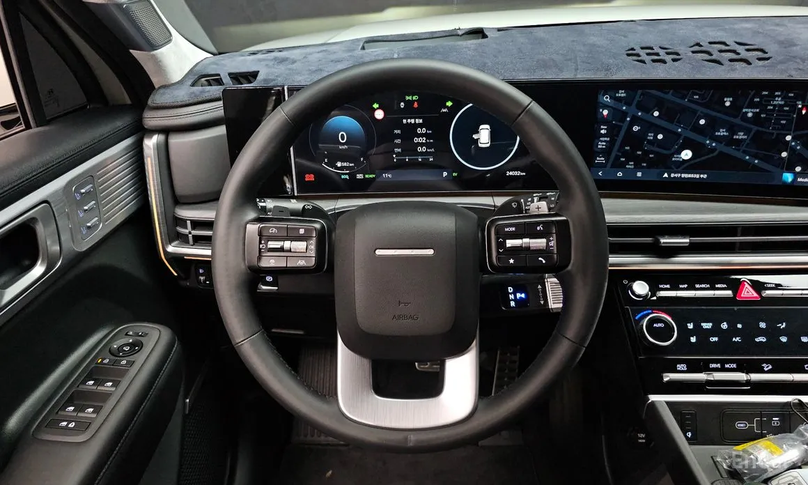 Фото 13 - Hyundai Santa Fe