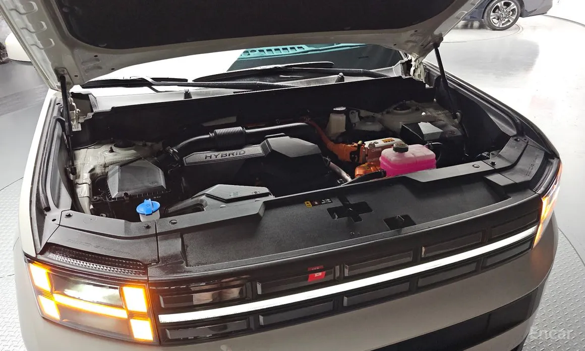 Фото 6 - Hyundai Santa Fe