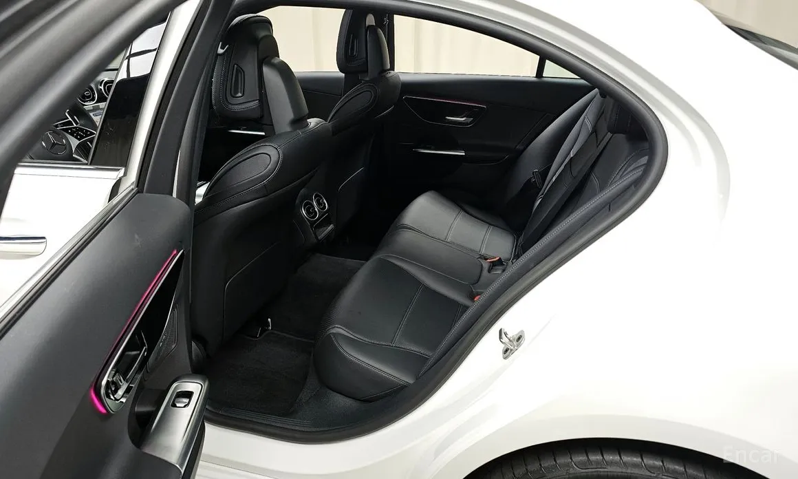 Фото 11 - Mercedes-Benz C-Class