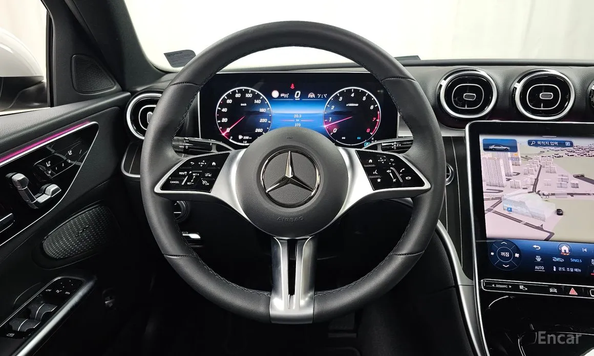 Фото 15 - Mercedes-Benz C-Class