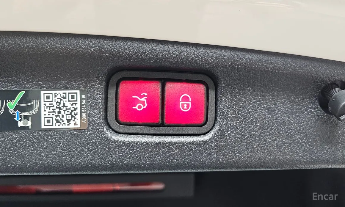 Фото 20 - Mercedes-Benz C-Class