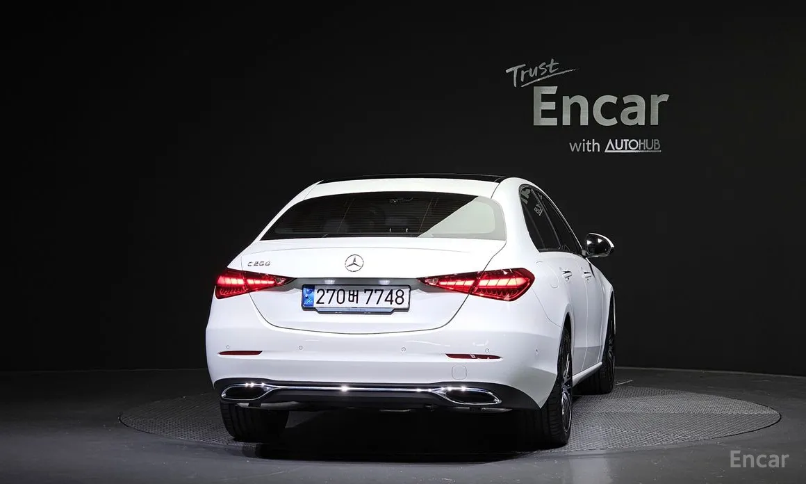 Фото 4 - Mercedes-Benz C-Class