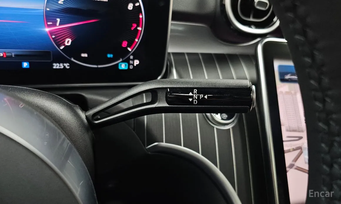 Фото 9 - Mercedes-Benz C-Class