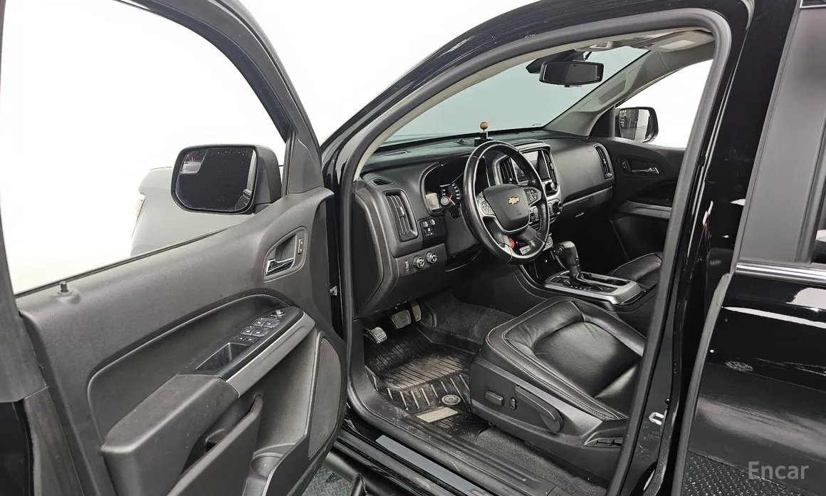 Фото 10 - Chevrolet Colorado