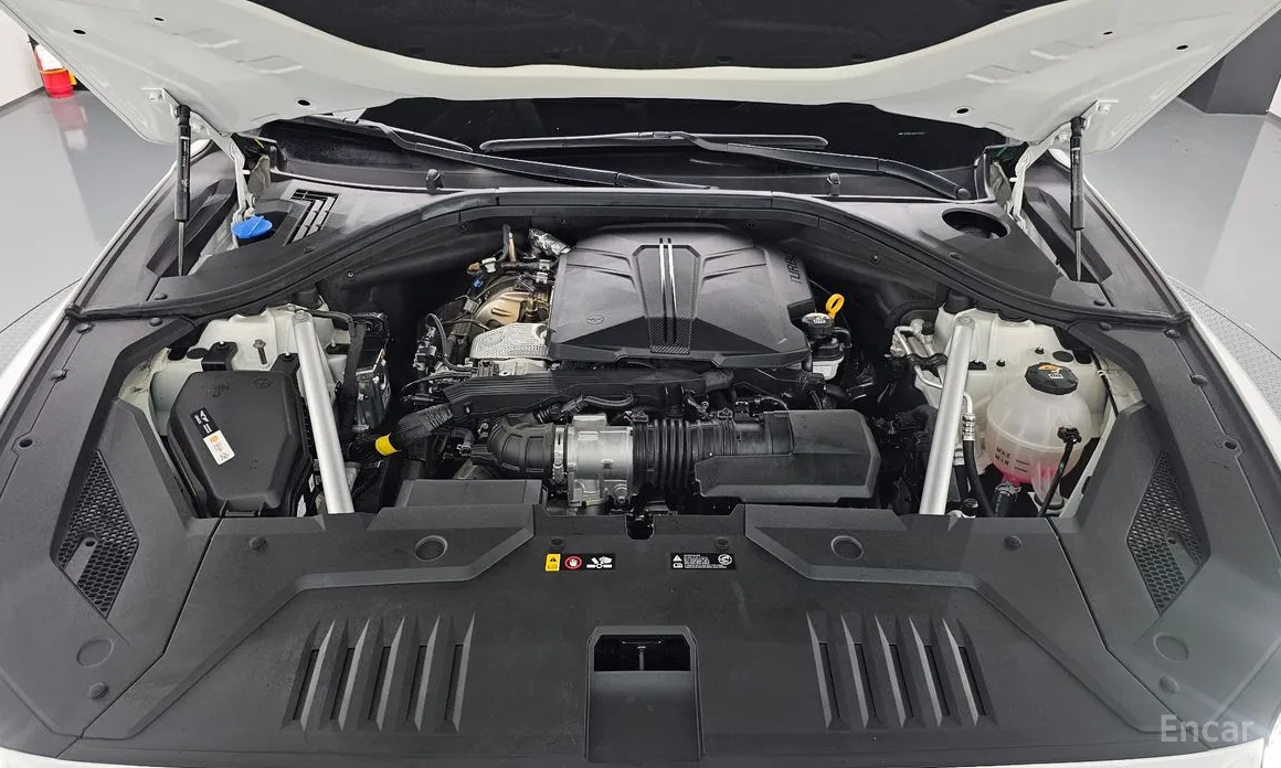 Photo 6 - Genesis GV70