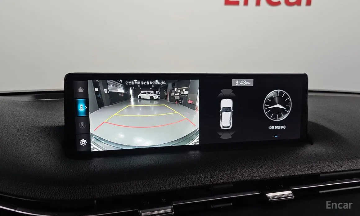 Photo 9 - Genesis GV70