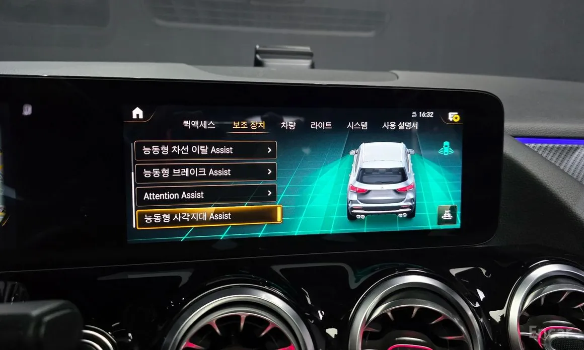 Фото 16 - Mercedes-Benz GLA-Class