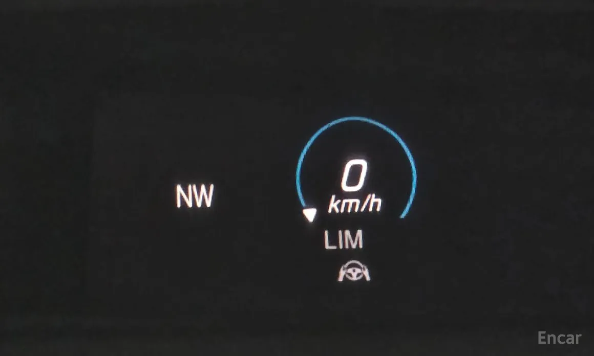 Фото 17 - Mercedes-Benz GLA-Class