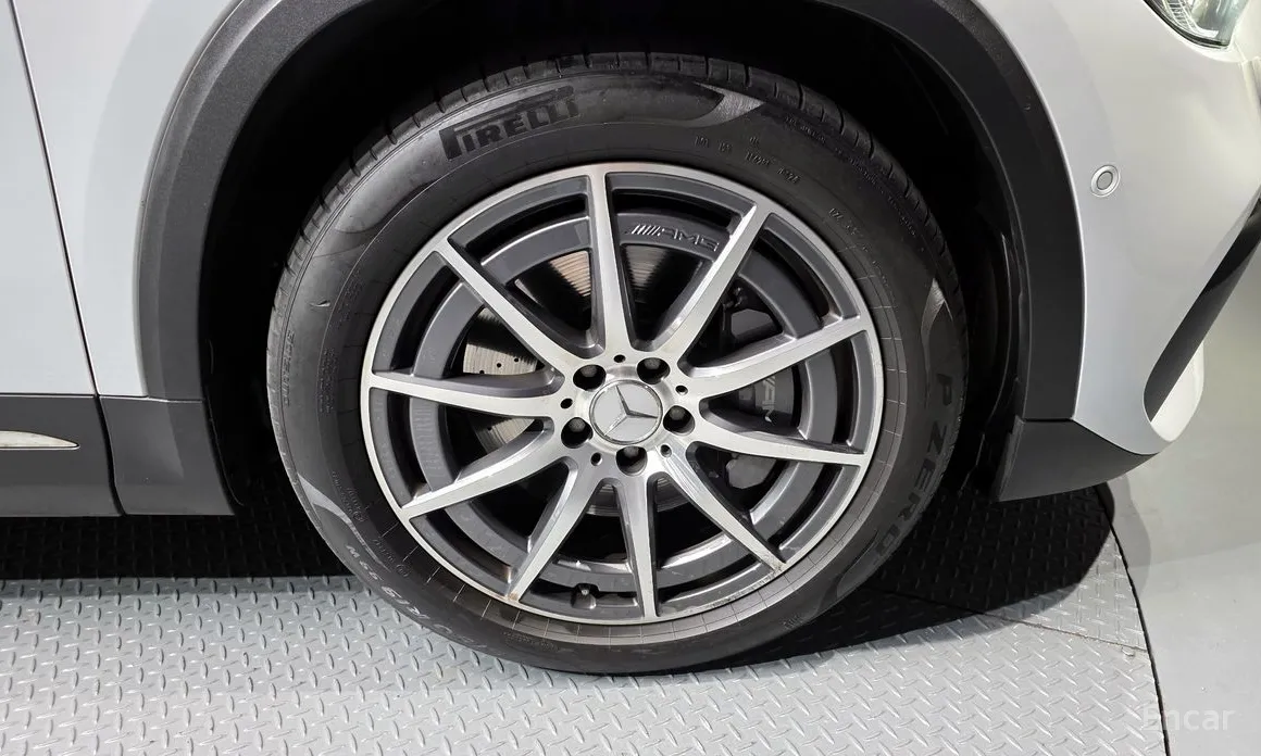 Фото 5 - Mercedes-Benz GLA-Class