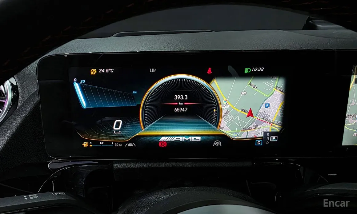 Фото 8 - Mercedes-Benz GLA-Class