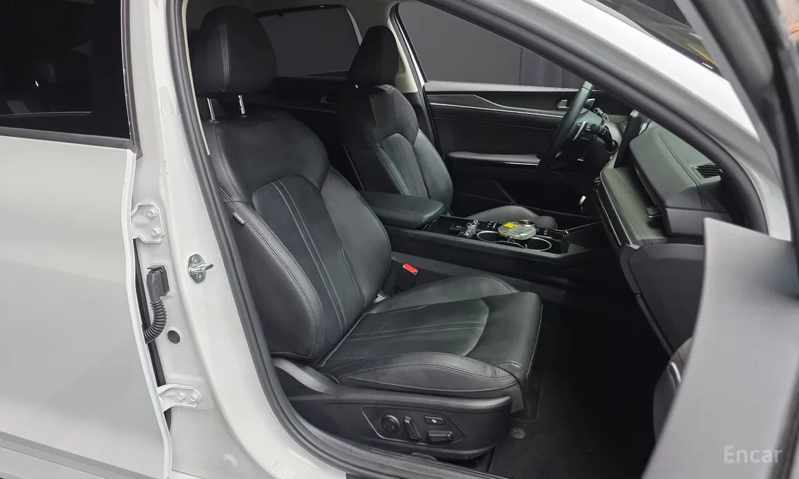 Фото 12 - Kia K5