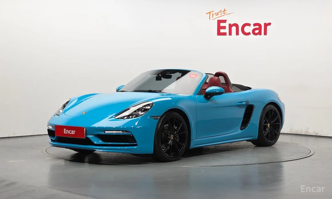 Фото 1 - Porsche 718