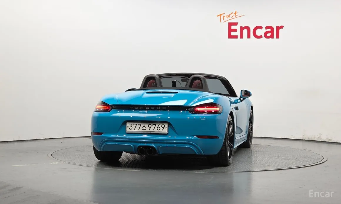 Фото 4 - Porsche 718