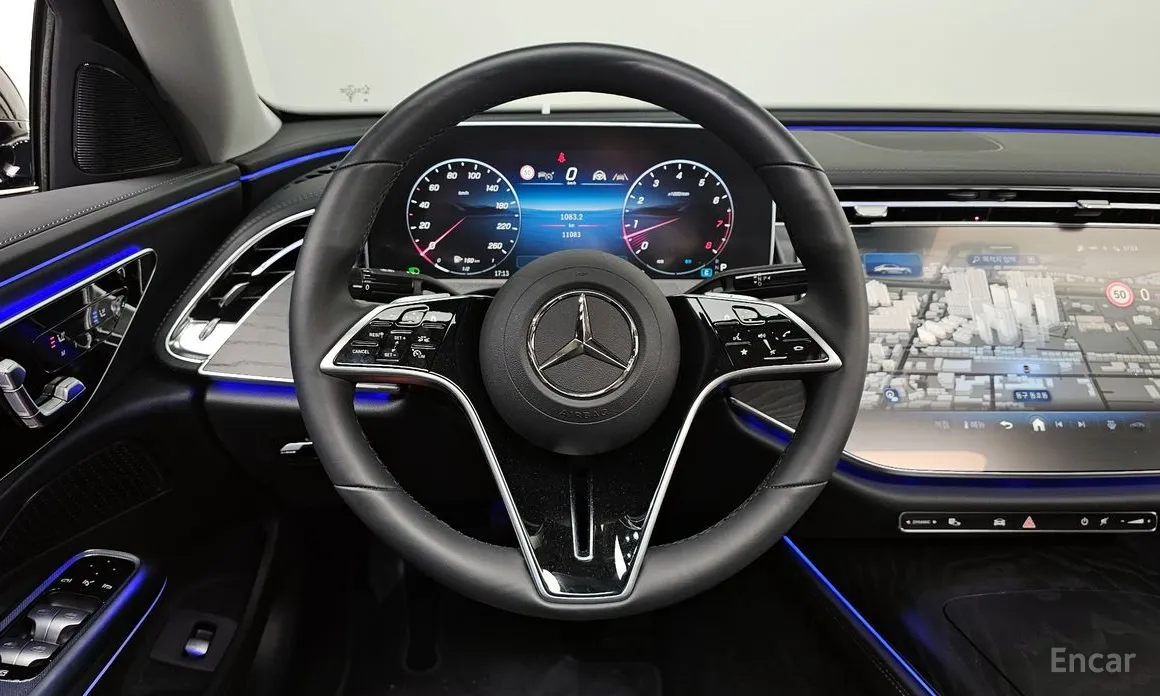 Фото 13 - Mercedes-Benz E-Class