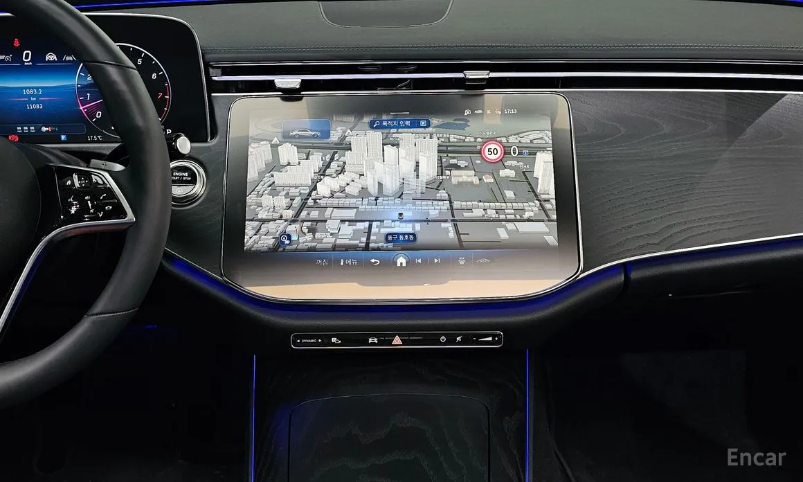 Фото 14 - Mercedes-Benz E-Class