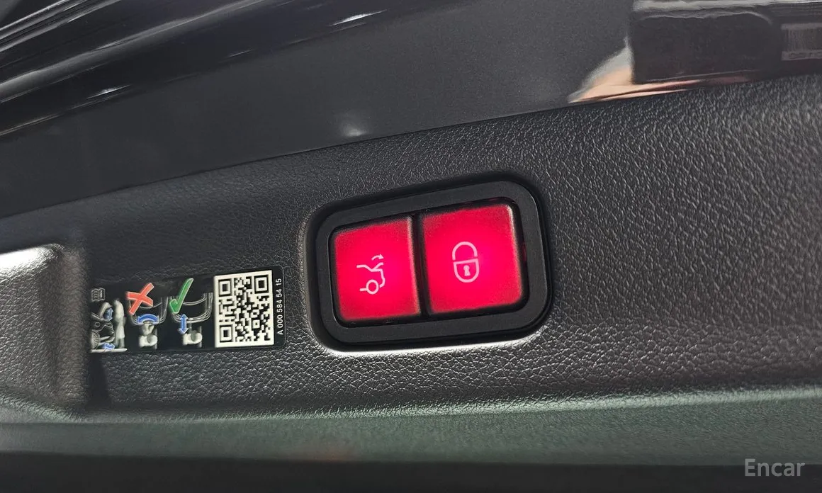 Фото 18 - Mercedes-Benz E-Class