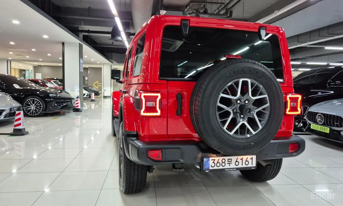 Фото 4 - Jeep Wrangler