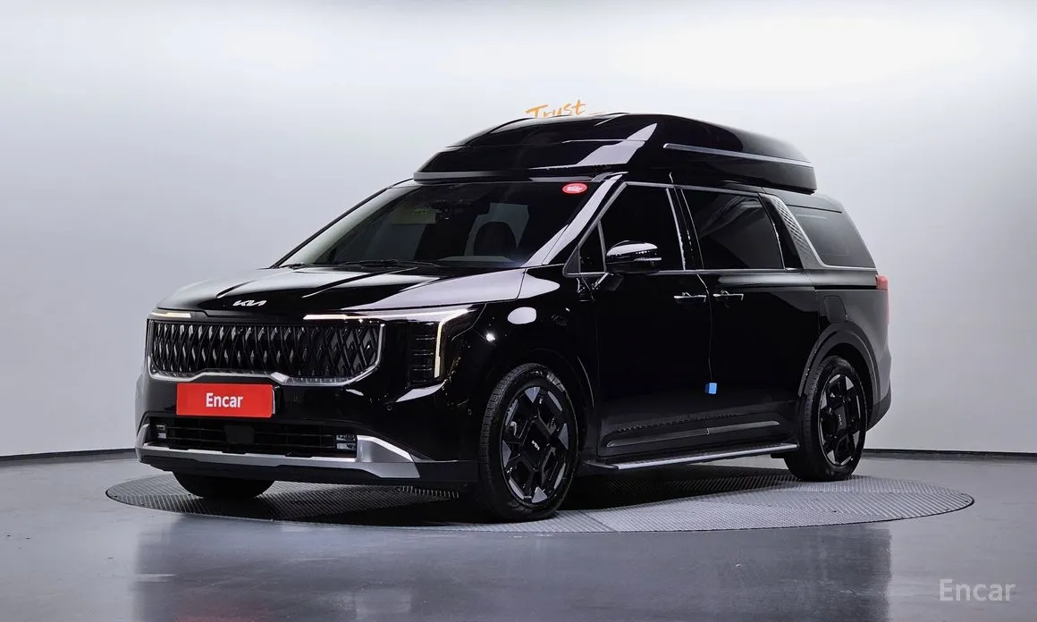 Фото 1 - Kia Carnival