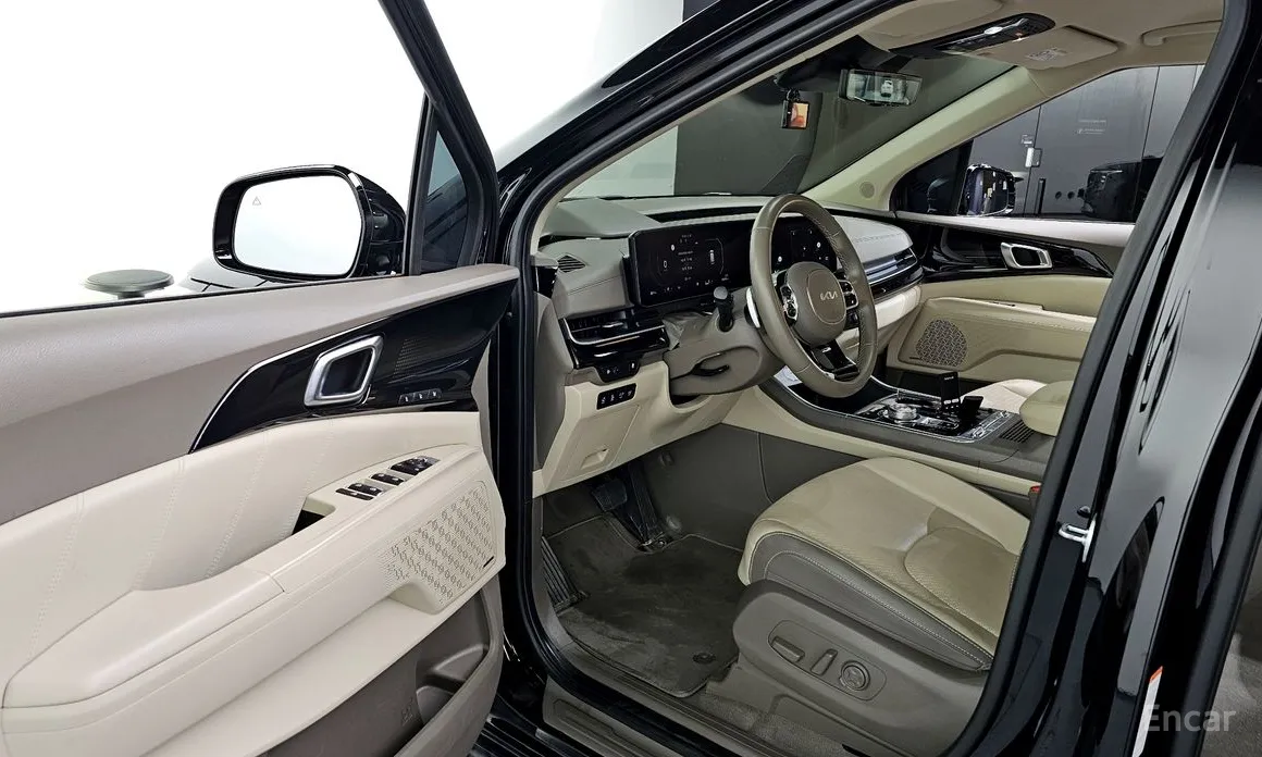 Фото 16 - Kia Carnival