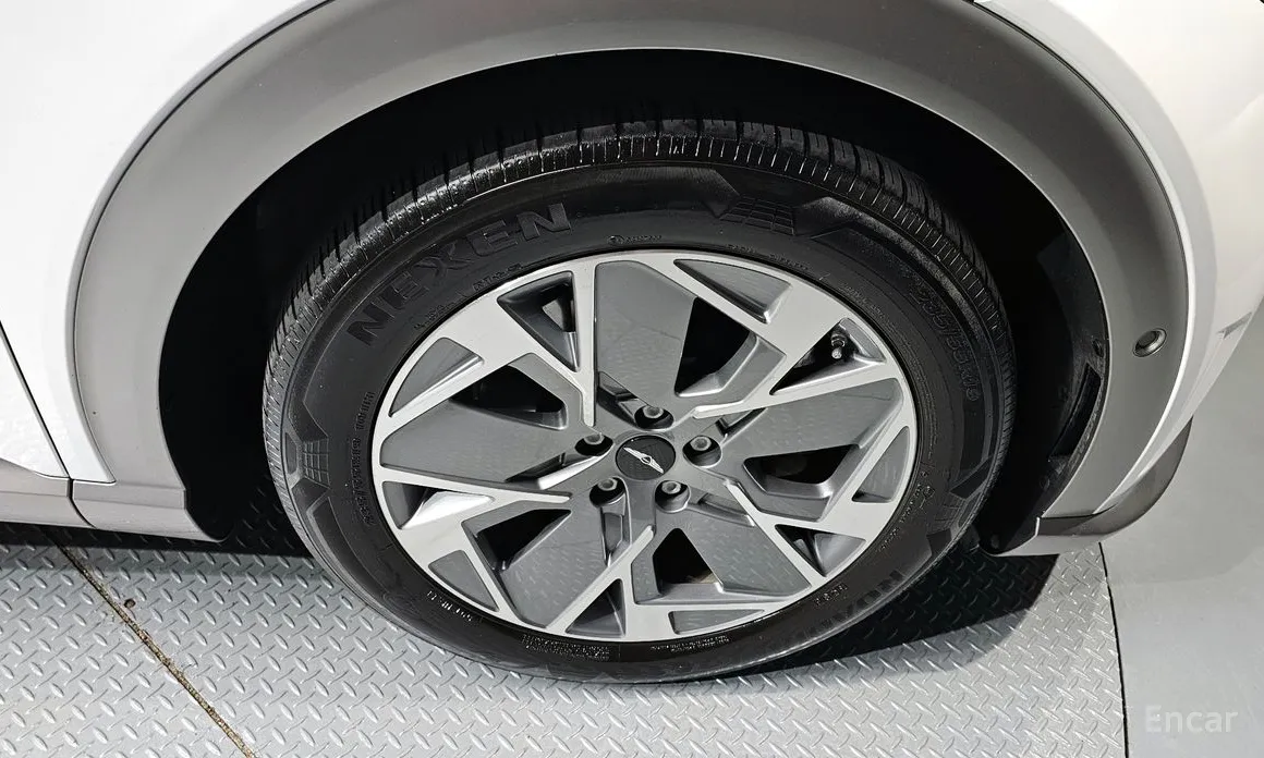 Фото 5 - Genesis GV60