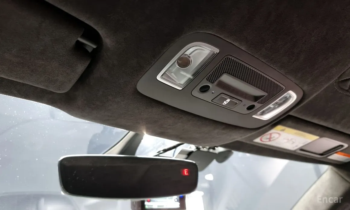 Фото 17 - Audi R8