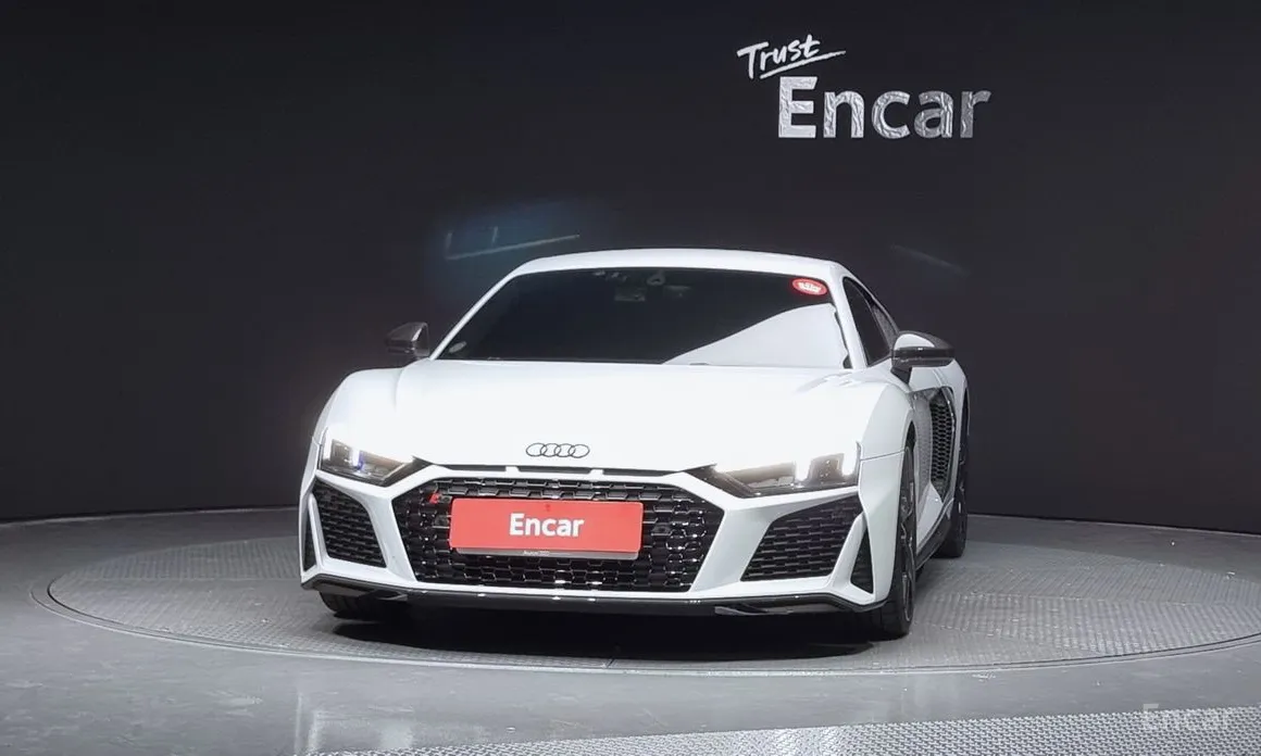 Фото 3 - Audi R8