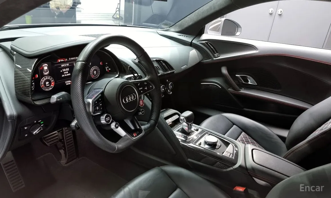 Фото 7 - Audi R8