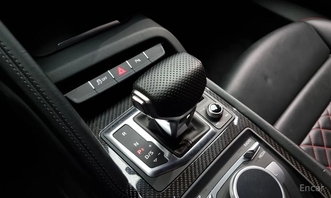 Фото 9 - Audi R8