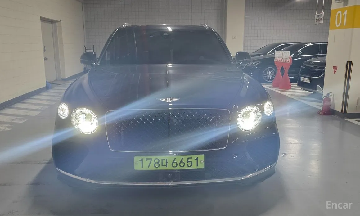 Фото 3 - Bentley Bentayga