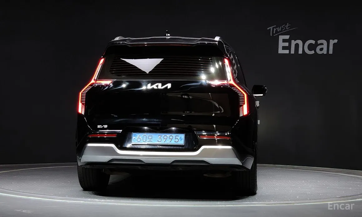 Фото 4 - Kia EV9