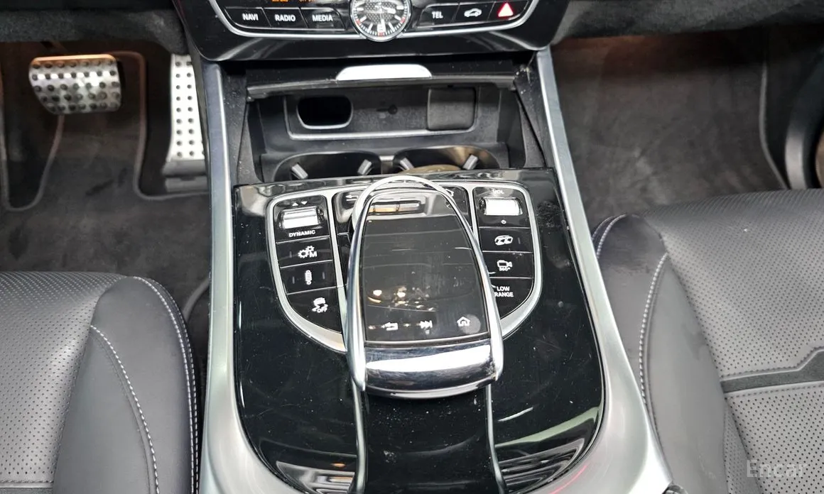 Фото 18 - Mercedes-Benz G-Class