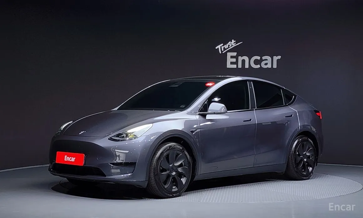 Фото 1 - Tesla Model Y