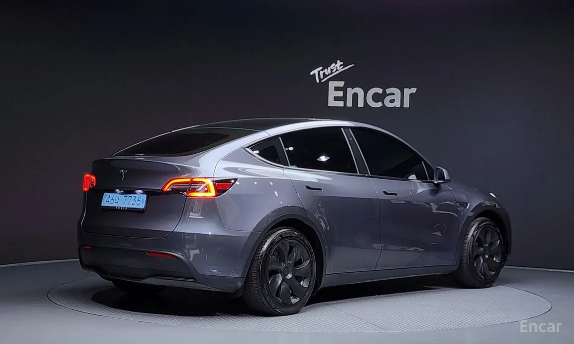 Фото 2 - Tesla Model Y